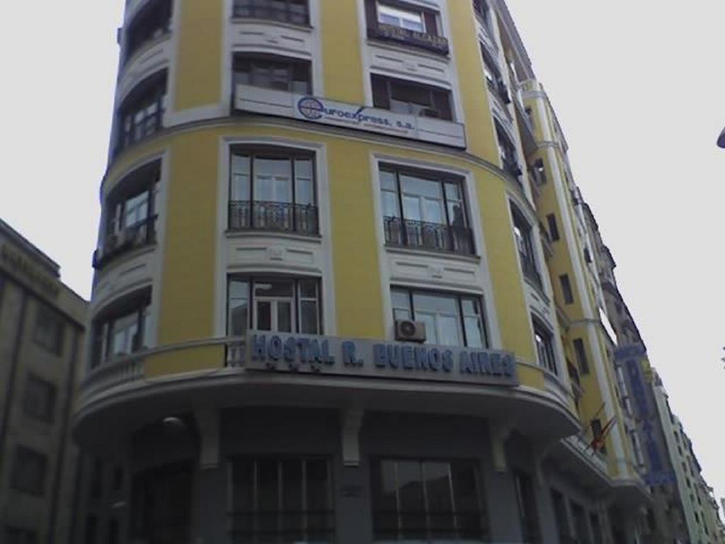 Hostal Buenos Aires Madri Exterior foto