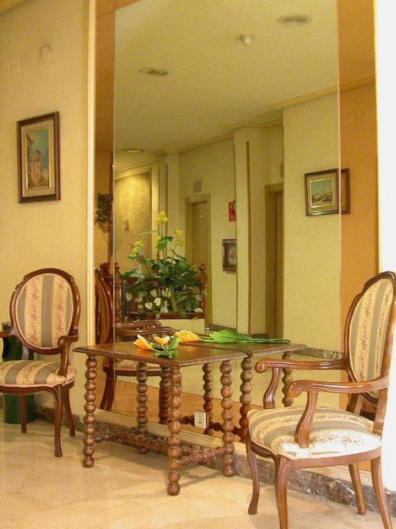 Hostal Buenos Aires Madri Exterior foto